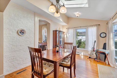 Tiny photo for 1826 Arlington Road, Roanoke, VA 24015 (MLS # 364053)