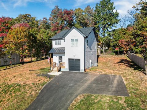 Tiny photo for 71 Patrick Court, Madison Heights, VA 24572 (MLS # 363737)