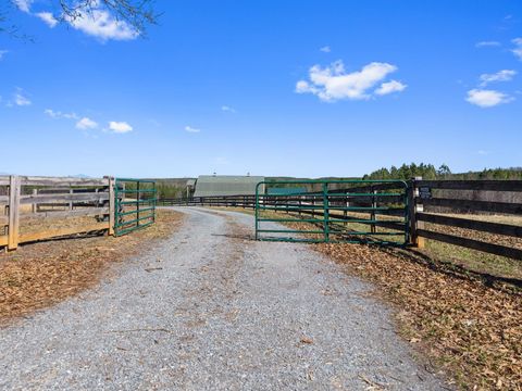 Tiny photo for 1433 Piney Mountain Road, Appomattox, VA 24522 (MLS # 364871)