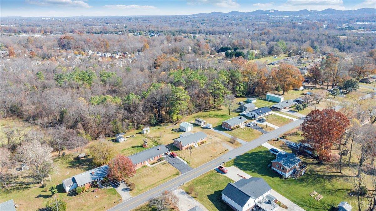 Lynchburg, Virginia 24502, United States, 3 Bedrooms Bedrooms, ,2 BathroomsBathrooms,Residential,Active,245208