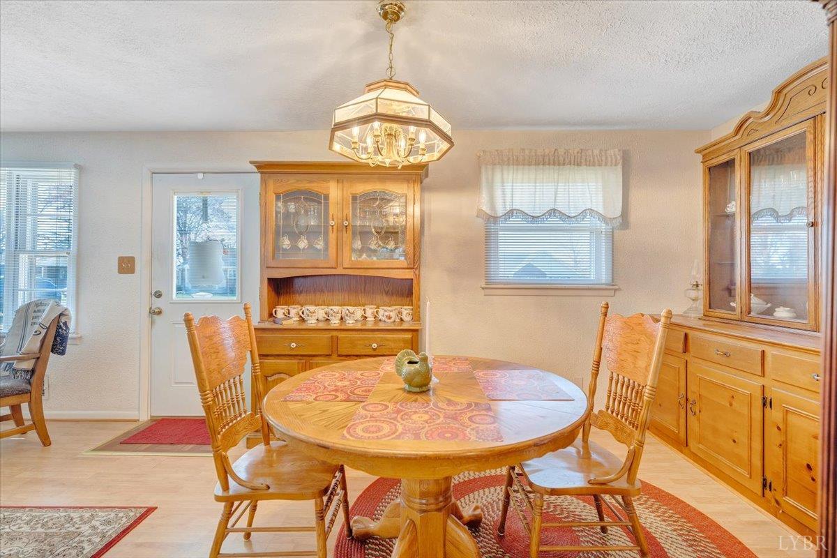 Lynchburg, Virginia 24502, United States, 3 Bedrooms Bedrooms, ,2 BathroomsBathrooms,Residential,Active,245208