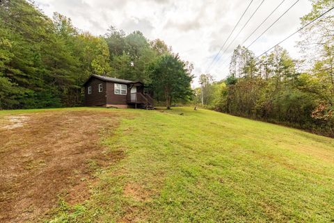 Tiny photo for 2758 Allen's Creek Road, Gladstone, VA 24574 (MLS # 362305)