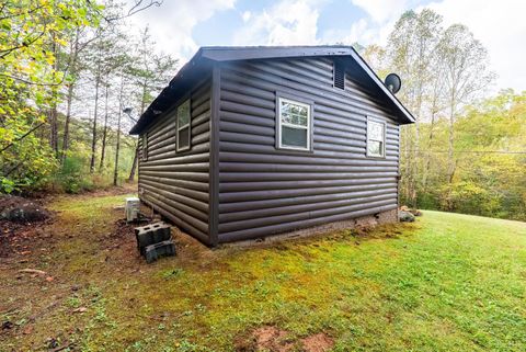 Tiny photo for 2758 Allen's Creek Road, Gladstone, VA 24574 (MLS # 362305)