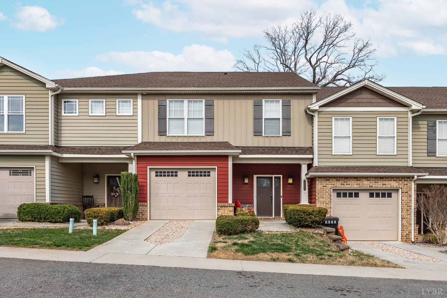 1085 Commonwealth Circle, Forest, Virginia image 1