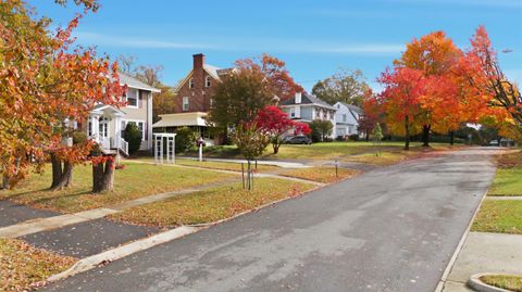 Tiny photo for 106 connecticut Avenue, Lynchburg, VA 24501 (MLS # 363769)