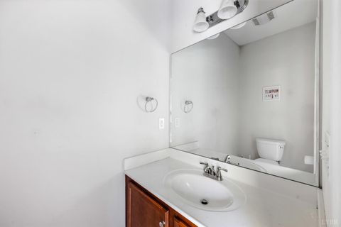 Tiny photo for 1002 Enterprise Drive #416, Lynchburg, VA 24502 (MLS # 365788)