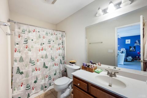 Tiny photo for 1002 Enterprise Drive #416, Lynchburg, VA 24502 (MLS # 365788)