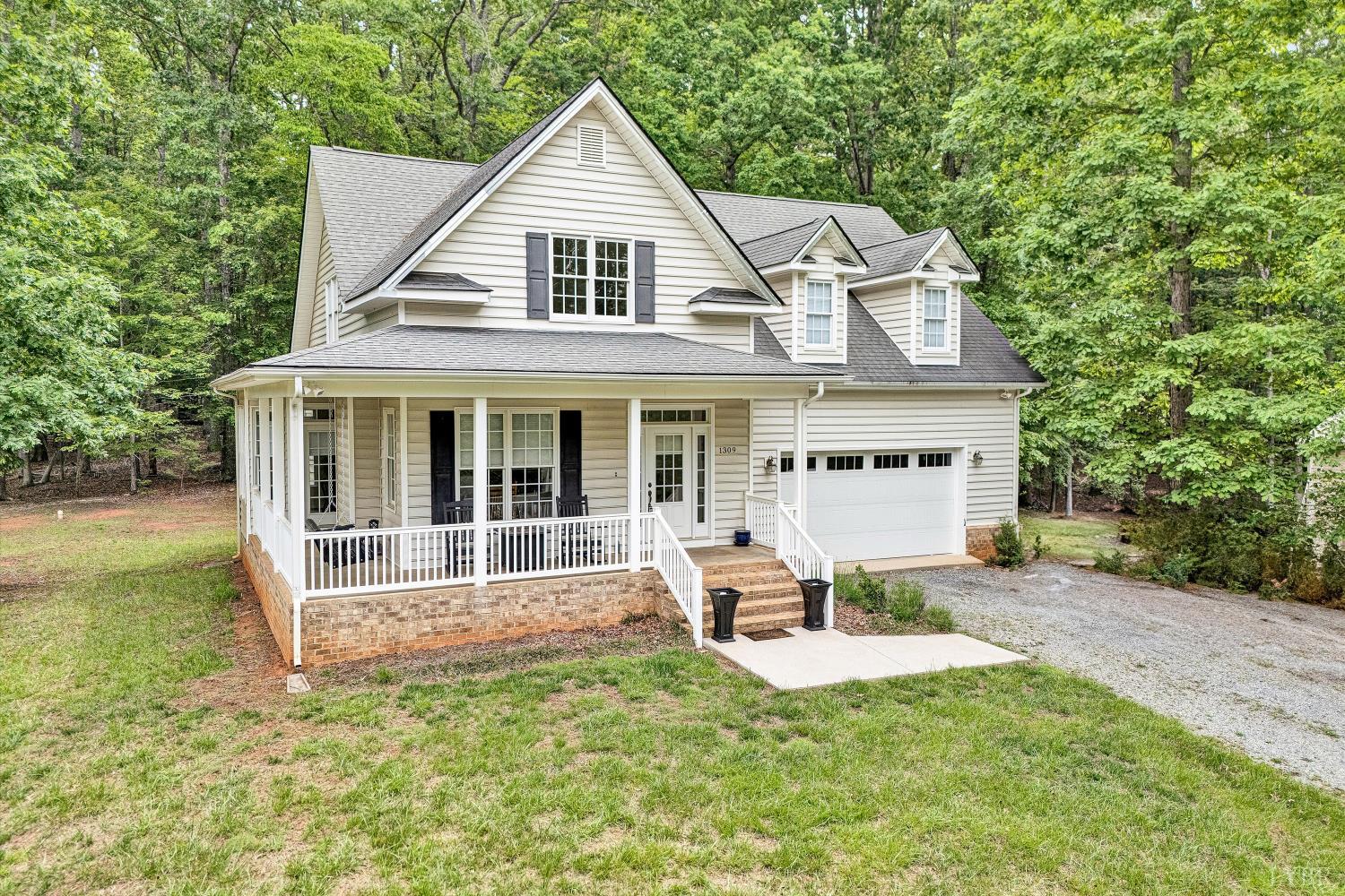 1309 W Pine Ridge Road, Huddleston, Virginia image 26