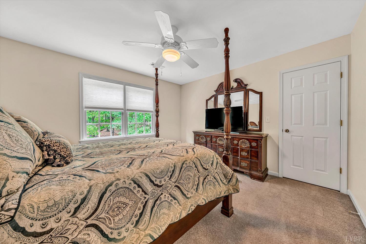1309 W Pine Ridge Road, Huddleston, Virginia image 20