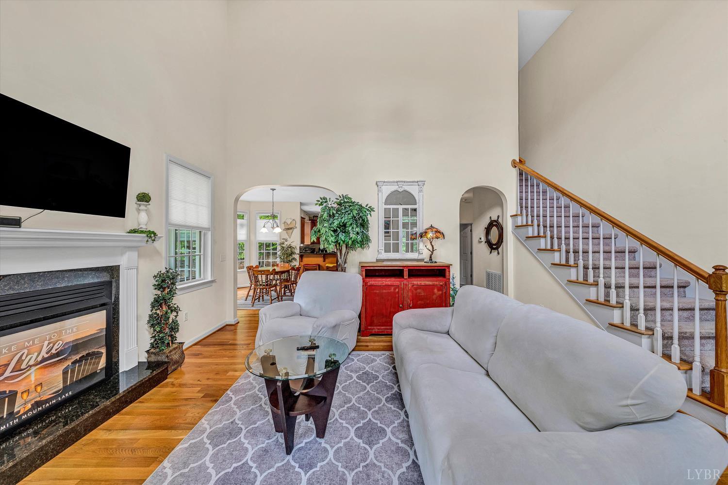 1309 W Pine Ridge Road, Huddleston, Virginia image 6