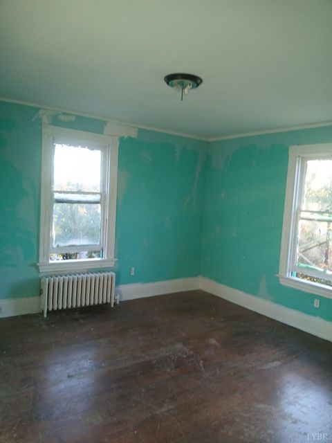 Tiny photo for 844 RIVERMONT AVE Ave, Lynchburg, VA 24504 (MLS # 362838)