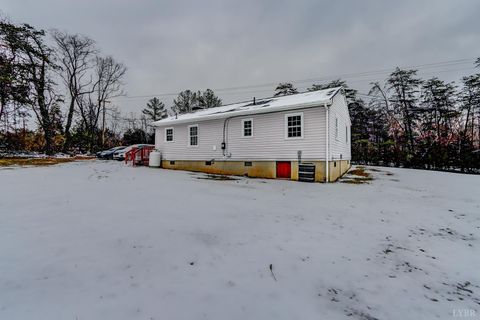 Tiny photo for 498 Partridge Creek Road, Amherst, VA 24521 (MLS # 363546)