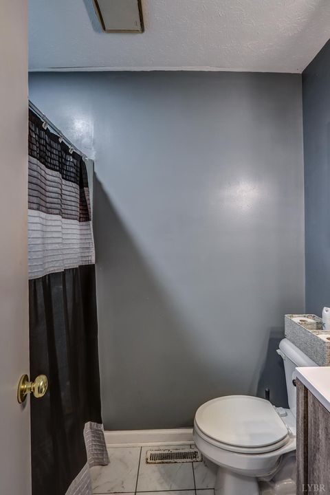 Tiny photo for 498 Partridge Creek Road, Amherst, VA 24521 (MLS # 363546)