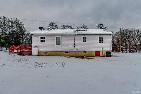 Tiny photo for 498 Partridge Creek Road, Amherst, VA 24521 (MLS # 363546)