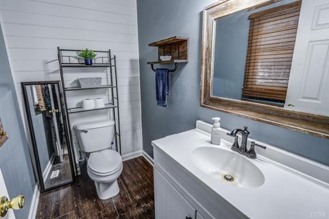 Tiny photo for 498 Partridge Creek Road, Amherst, VA 24521 (MLS # 363546)