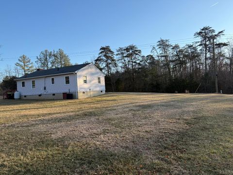Tiny photo for 498 Partridge Creek Road, Amherst, VA 24521 (MLS # 363546)