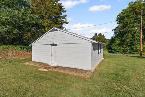 Tiny photo for 112 Laprade Street St, Brookneal, VA 24528 (MLS # 362447)