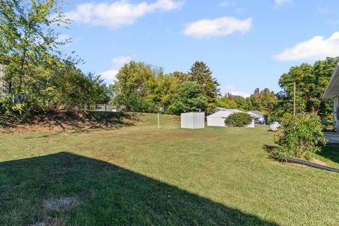 Tiny photo for 112 Laprade Street St, Brookneal, VA 24528 (MLS # 362447)