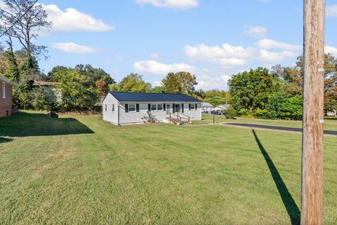 Tiny photo for 112 Laprade Street St, Brookneal, VA 24528 (MLS # 362447)
