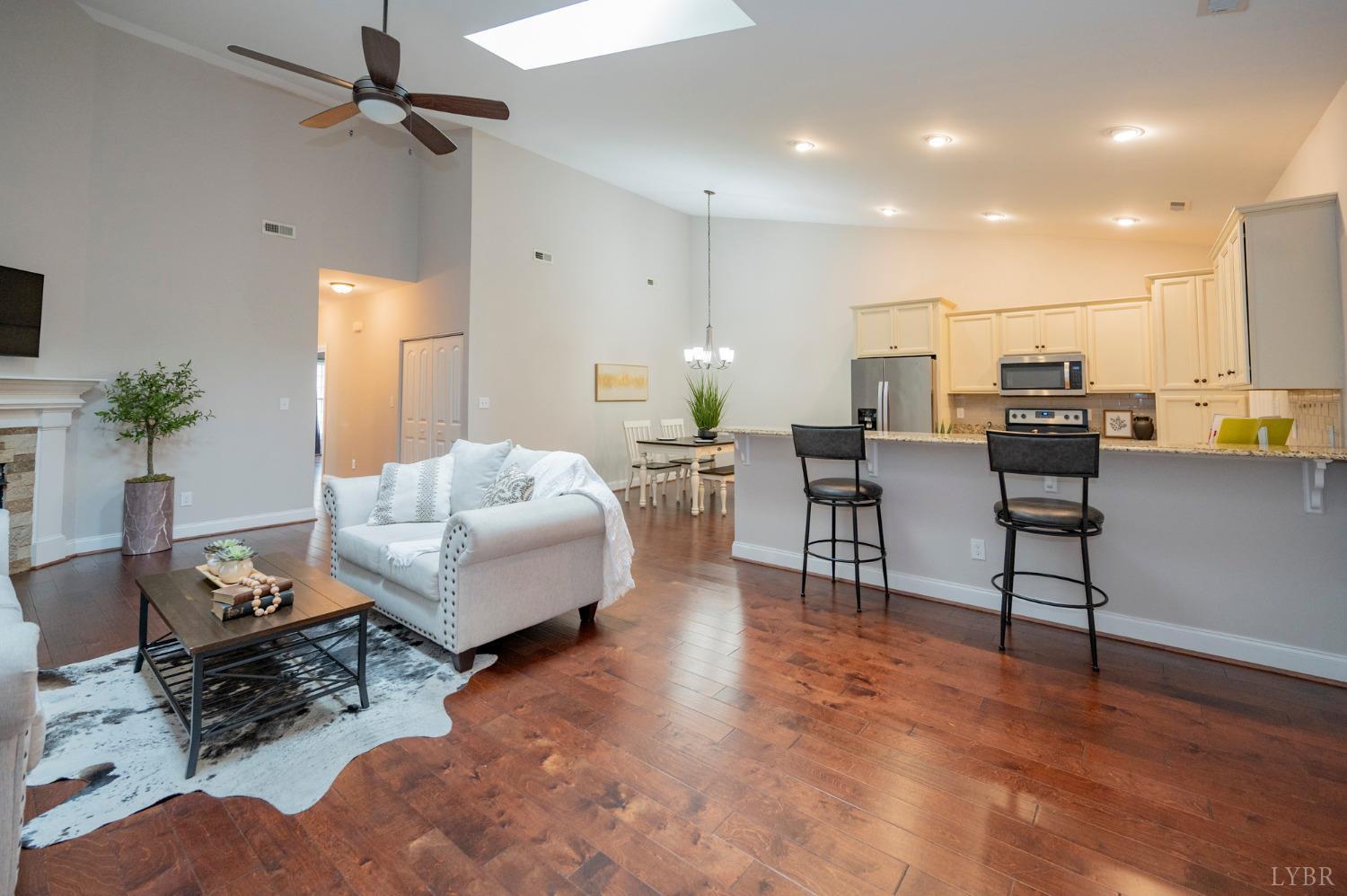 205 Bella Court, Lynchburg, Virginia image 2