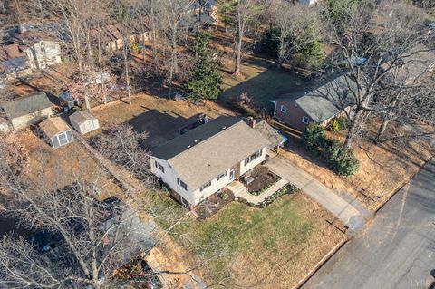 Tiny photo for 5949 Village Lane, Roanoke, VA 24019 (MLS # 365630)