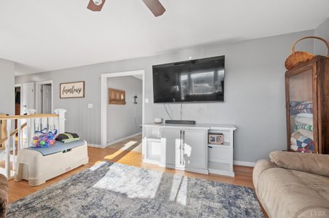 Tiny photo for 5949 Village Lane, Roanoke, VA 24019 (MLS # 365630)