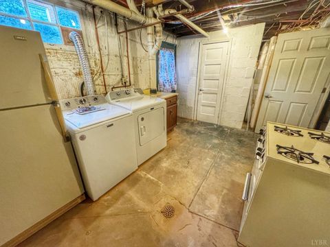 Tiny photo for 3954 Fort ave Ave, Lynchburg, VA 24502 (MLS # 365935)