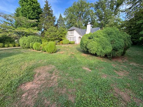 Tiny photo for 3954 Fort ave Ave, Lynchburg, VA 24502 (MLS # 365935)