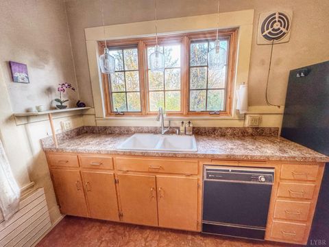 Tiny photo for 3954 Fort ave Ave, Lynchburg, VA 24502 (MLS # 365935)