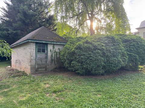 Tiny photo for 3954 Fort ave Ave, Lynchburg, VA 24502 (MLS # 365935)