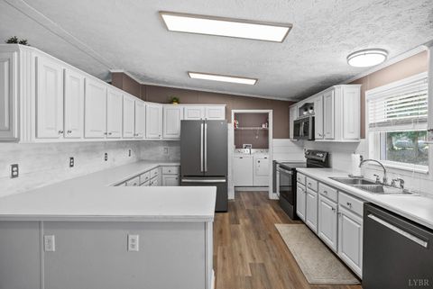 Tiny photo for 426 S Main Street St, Amherst, VA 24521 (MLS # 365174)