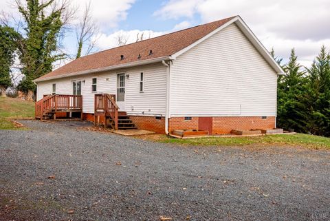 Tiny photo for 426 S Main Street St, Amherst, VA 24521 (MLS # 365174)