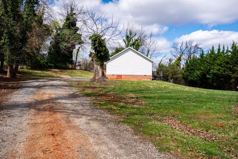 Tiny photo for 426 S Main Street St, Amherst, VA 24521 (MLS # 365174)