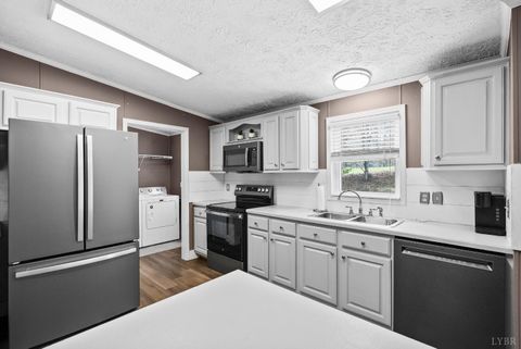 Tiny photo for 426 S Main Street St, Amherst, VA 24521 (MLS # 365174)