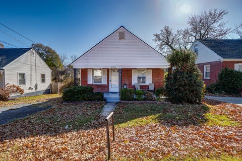 Photo of 4708 Myrtle Street, Lynchburg, VA 24502 (MLS # 363100)