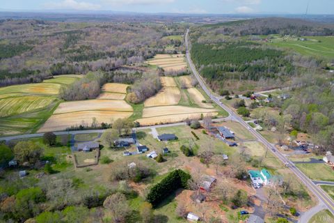 Tiny photo for 165 Robertson Ln, Danville, VA 24540 (MLS # 365485)