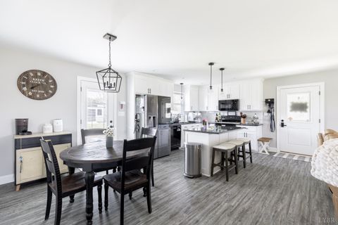 Tiny photo for 165 Robertson Ln, Danville, VA 24540 (MLS # 365485)