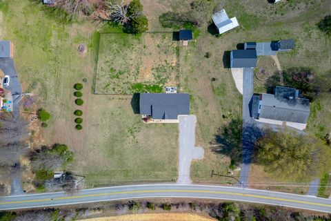 Tiny photo for 165 Robertson Ln, Danville, VA 24540 (MLS # 365485)