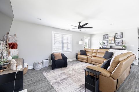 Tiny photo for 165 Robertson Ln, Danville, VA 24540 (MLS # 365485)