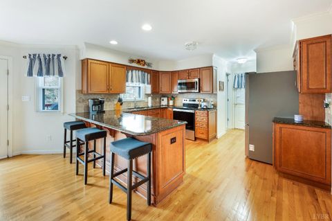 Tiny photo for 111 Mullbury Place, Lynchburg, VA 24502 (MLS # 363835)