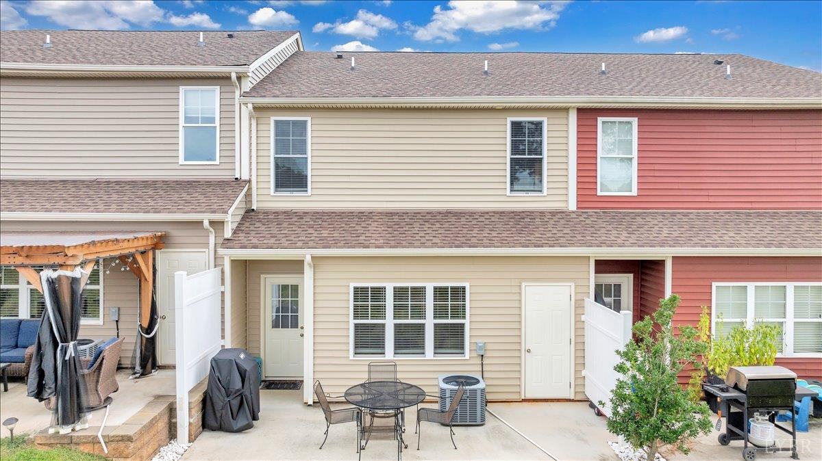 Forest, Virginia 24551, United States, 3 Bedrooms Bedrooms, ,3 BathroomsBathrooms,Residential,Active,202118