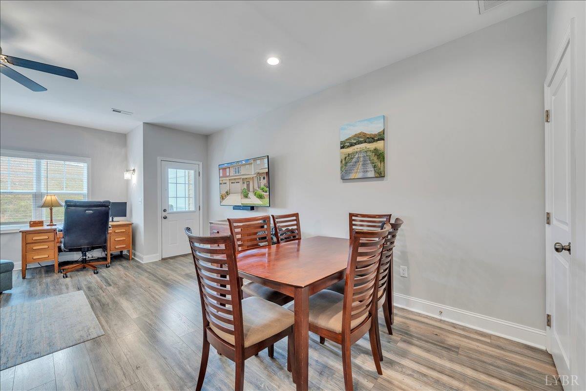 Forest, Virginia 24551, United States, 3 Bedrooms Bedrooms, ,3 BathroomsBathrooms,Residential,Active,202118