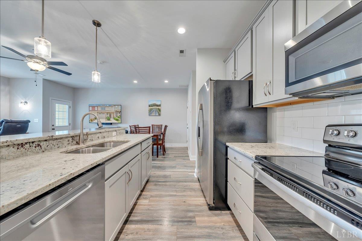 Forest, Virginia 24551, United States, 3 Bedrooms Bedrooms, ,3 BathroomsBathrooms,Residential,Active,202118