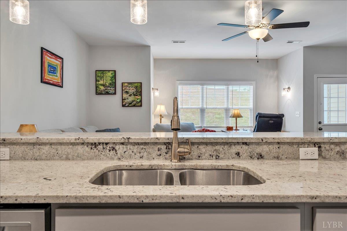 Forest, Virginia 24551, United States, 3 Bedrooms Bedrooms, ,3 BathroomsBathrooms,Residential,Active,202118