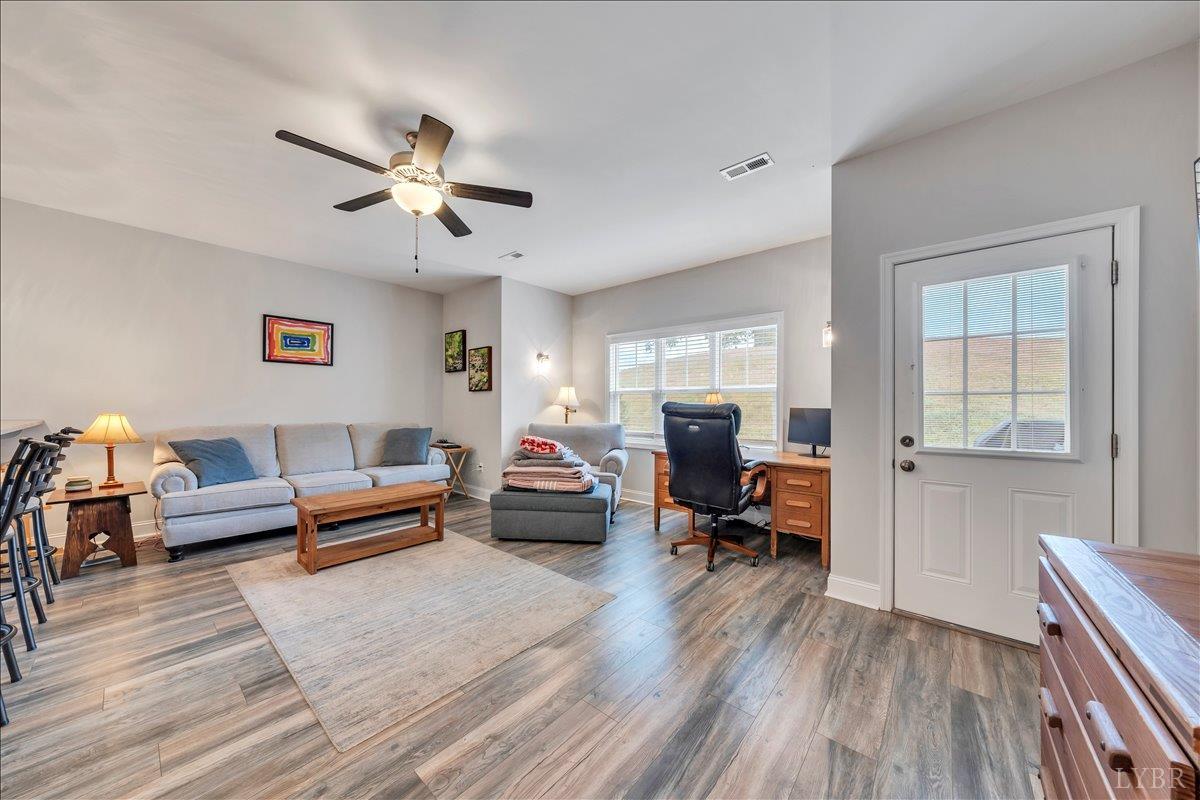 Forest, Virginia 24551, United States, 3 Bedrooms Bedrooms, ,3 BathroomsBathrooms,Residential,Active,202118