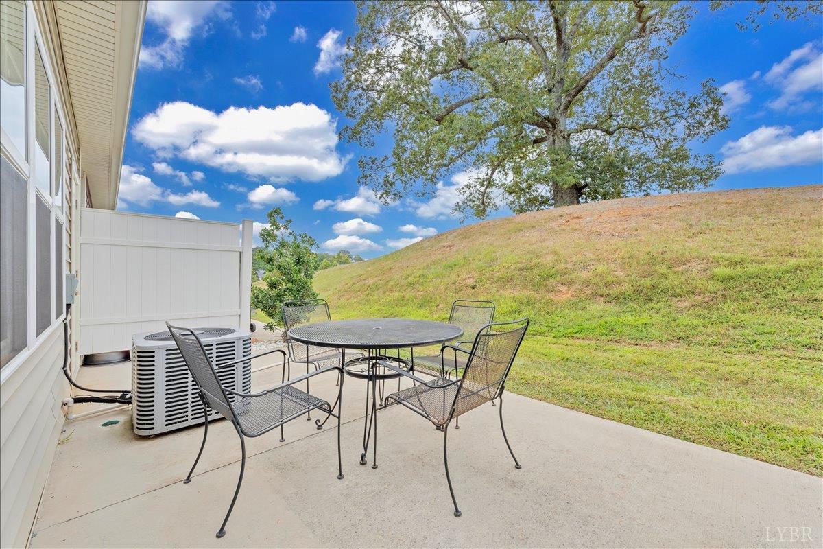 Forest, Virginia 24551, United States, 3 Bedrooms Bedrooms, ,3 BathroomsBathrooms,Residential,Active,202118