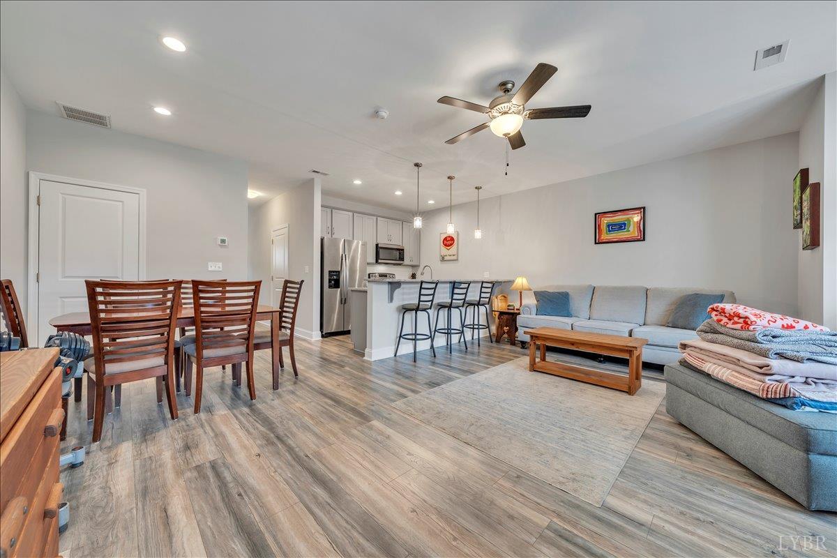 Forest, Virginia 24551, United States, 3 Bedrooms Bedrooms, ,3 BathroomsBathrooms,Residential,Active,202118