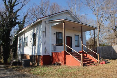 Photo of 1140 Sunset Hill Road, Big Island, VA 24526 (MLS # 363150)