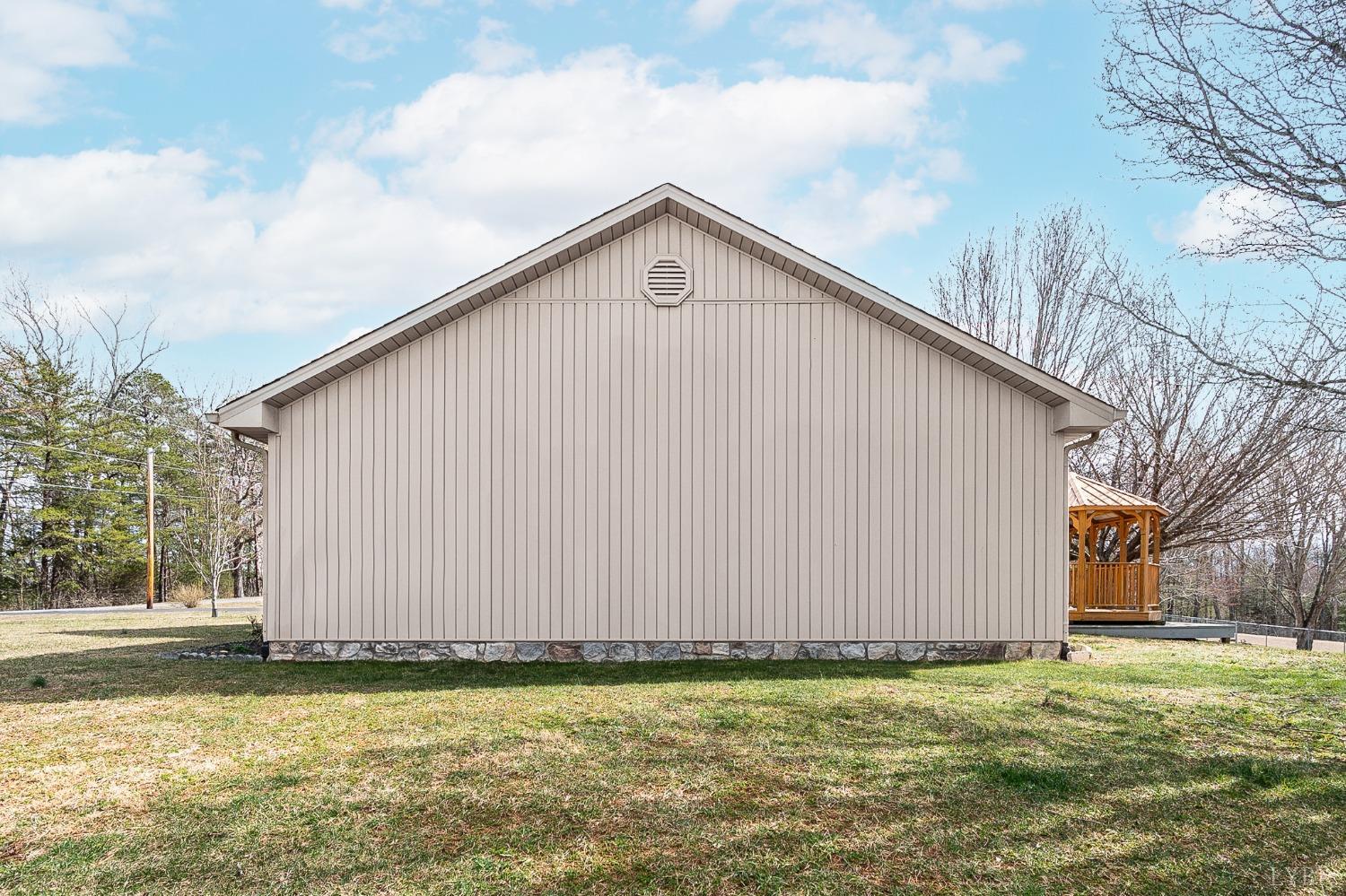 1247 Navigation Point Pt, Goodview, Virginia image 3