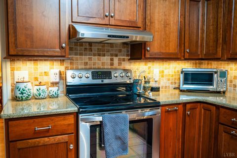 Tiny photo for 3024 Cardinal Place Pl, Lynchburg, VA 24503 (MLS # 364681)